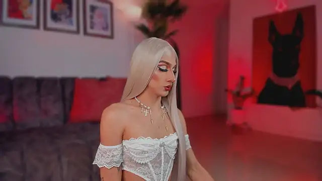 Taylor  foxxx online show from April 22, 2026, 6:53 am