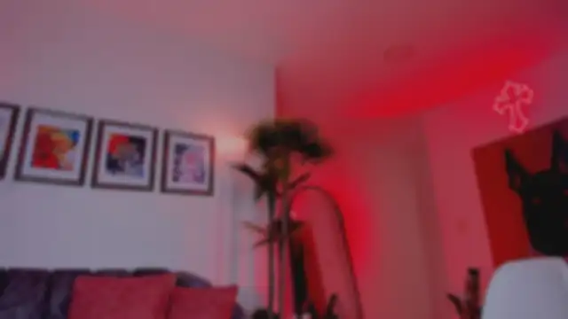 Snapshot of Taylor__foxxx chatting on October 17, 2025, 5:00 am Taylor foxxx online show from October 17, 2025, 5:00 am