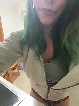 Lady Knaller online show from October 14, 2025, 7:03 pm