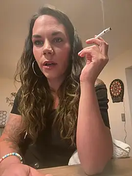 Snapshot of Lady_Knaller chatting on May 21, 2026, 7:11 pm Lady Knaller online show from May 21, 2026, 7:11 pm