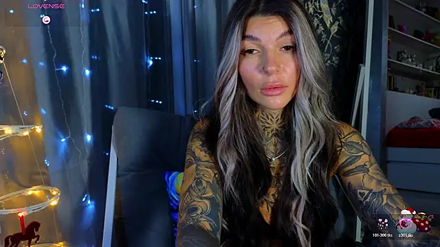 tattooedBabyy online show from December 5, 2025, 9:19 am