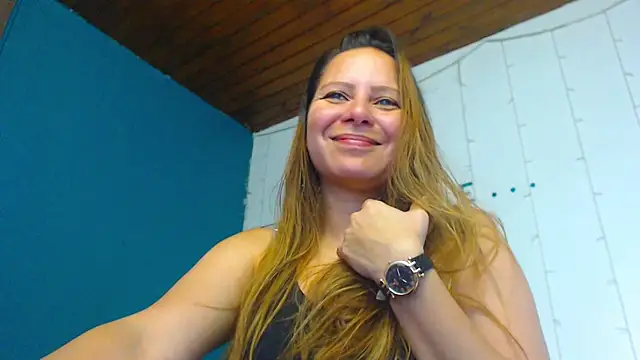 camila delarosa online show from January 21, 2025, 1:21 pm