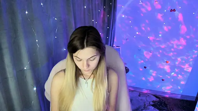 Sweet me  online show from November 20, 2025, 1:23 pm