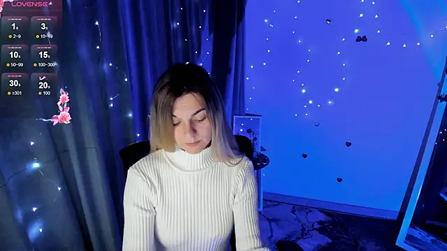 Sweet me  online show from November 3, 2025, 7:06 pm