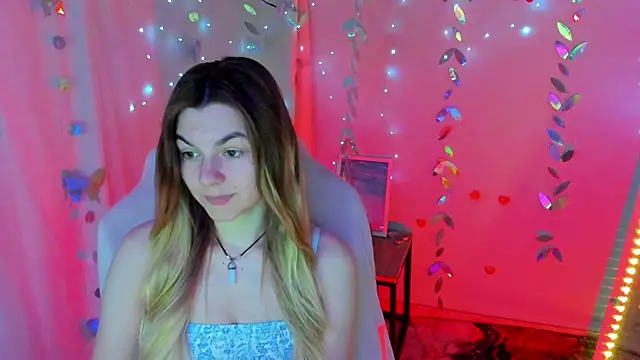 Snapshot of Sweet_me_ chatting on June 26, 2026, 5:57 am Sweet me online show from June 26, 2026, 5:57 am