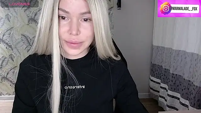 Snapshot of Marmalade_Fox chatting on November 7, 2025, 9:25 am Marmalade Fox online show from November 7, 2025, 9:25 am