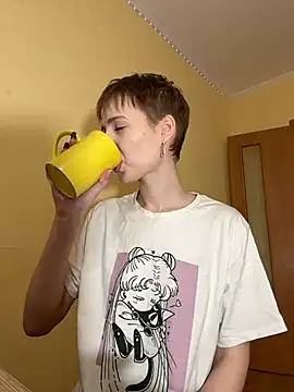 Crayzy Luv online show from February 24, 2025, 10:14 pm