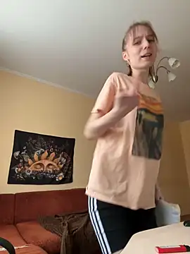 Crayzy Luv online show from February 10, 2025, 10:20 am