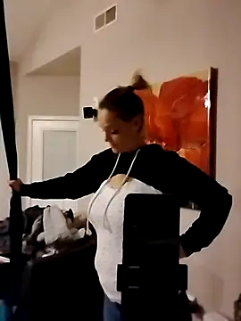 Dixiefaye Pika online show from April 8, 2026, 6:48 am