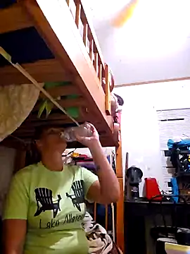 Snapshot of Dixiefaye_Pika chatting on February 7, 2025, 12:42 am Dixiefaye Pika online show from February 7, 2025, 12:42 am