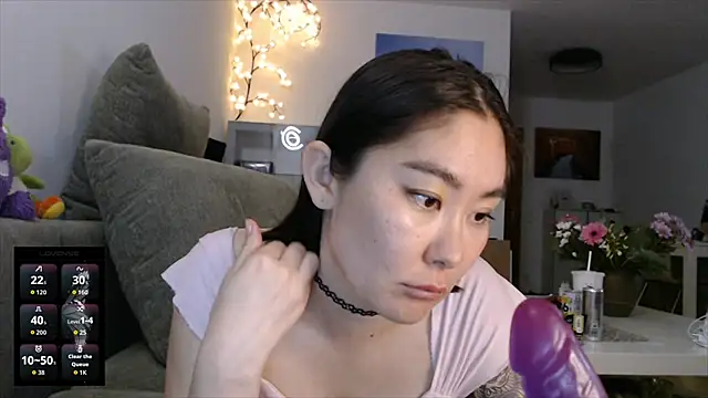 Kunimitsuu  online show from September 28, 2025, 9:22 pm