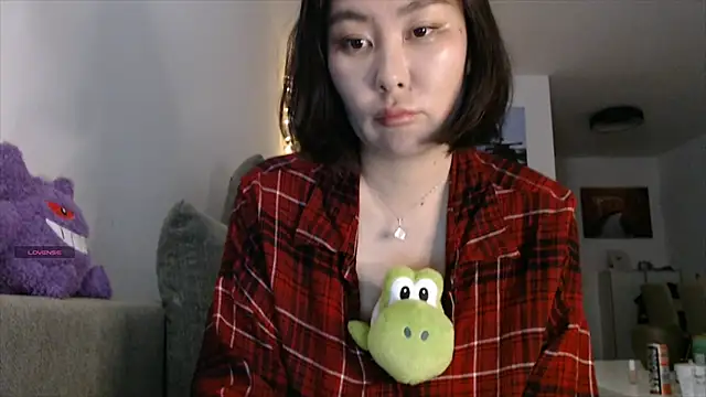 Kunimitsuu  online show from September 24, 2025, 8:48 pm