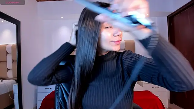 martina mancini online show from March 21, 2025, 11:44 am