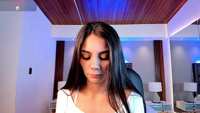 Snapshot of martina_mancini chatting on April 28, 2026, 12:20 pm martina mancini online show from April 28, 2026, 12:20 pm
