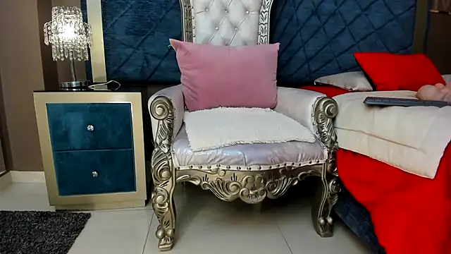 Janna Rousse  online show from October 21, 2025, 12:04 pm