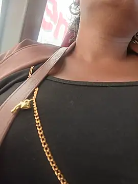 Dominik girl online show from July 15, 2026, 7:10 pm