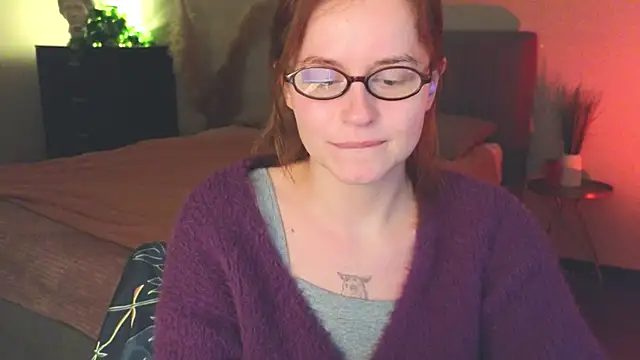 reb luvng online show from November 20, 2025, 1:56 pm