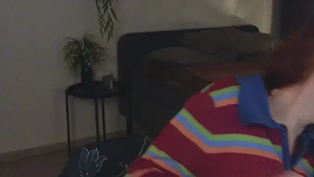 reb luvng online show from November 7, 2025, 1:37 pm