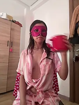 ZINA-MOROCCO online show from November 8, 2025, 1:03 pm