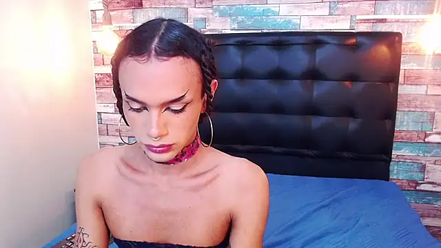 Snapshot of Foxy_Ella_ chatting on November 26, 2025, 3:45 pm Foxy Ella online show from November 26, 2025, 3:45 pm