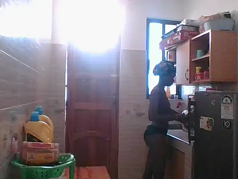 hotgal1112 online show from October 6, 2025, 8:48 am