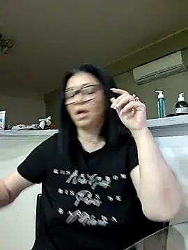 Milf Abigail online show from April 5, 2026, 11:55 pm