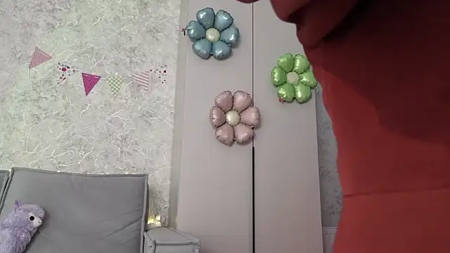 LissaCain online show from April 4, 2026, 12:45 pm