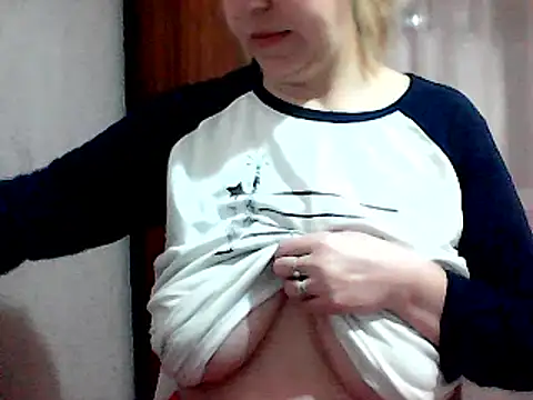 AnaXBerry online show from February 6, 2025, 6:02 pm