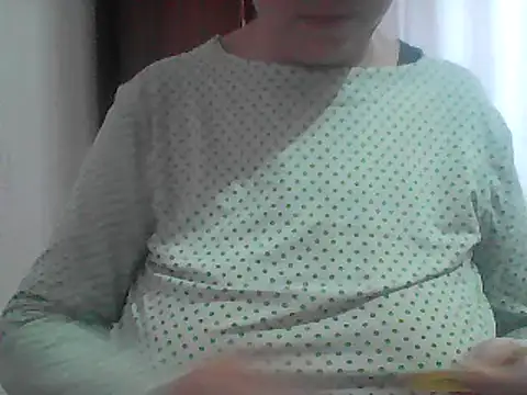 Snapshot of AnaXBerry chatting on February 6, 2026, 7:26 am AnaXBerry online show from February 6, 2026, 7:26 am