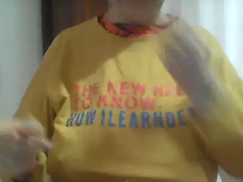 Snapshot of AnaXBerry chatting on February 7, 2026, 7:05 am AnaXBerry online show from February 7, 2026, 7:05 am