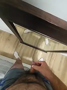 polla calientes47 online show from October 24, 2025, 3:22 pm