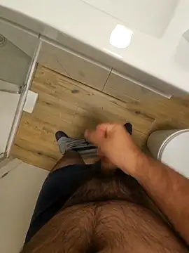 polla calientes47 online show from October 8, 2025, 8:27 am