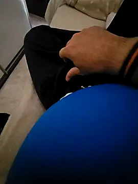 polla calientes47 online show from December 26, 2024, 3:10 pm