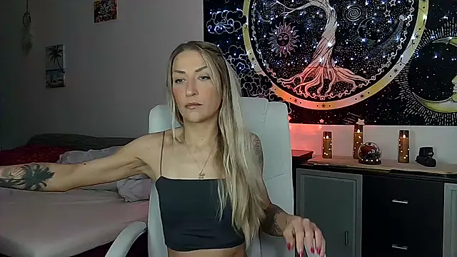 SexxyLiviaa online show from October 25, 2025, 2:55 am