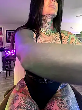 caseykey online show from October 20, 2025, 1:11 pm