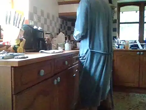 Snapshot of jakjak106 chatting on October 2, 2025, 8:07 am jakjak106 online show from October 2, 2025, 8:07 am