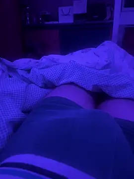 Maxxxooouuu online show from April 18, 2026, 4:04 am