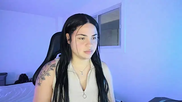 Snapshot of MelSaunders chatting on February 7, 2025, 2:29 am MelSaunders online show from February 7, 2025, 2:29 am