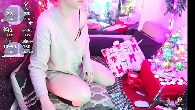 Snapshot of EverlyEster chatting on December 5, 2024, 4:15 am EverlyEster online show from December 5, 2024, 4:15 am