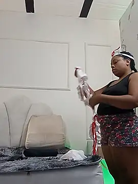 Snapshot of BrianaHazel chatting on July 1, 2026, 7:47 pm BrianaHazel online show from July 1, 2026, 7:47 pm