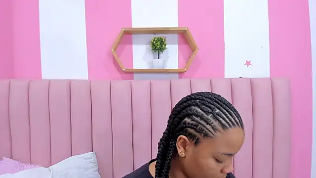 Snapshot of ISABELLA_020 chatting on March 14, 2025, 11:34 am ISABELLA 020 online show from March 14, 2025, 11:34 am