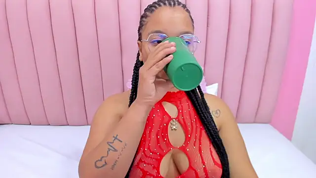 Snapshot of ISABELLA_020 chatting on March 17, 2025, 11:42 am ISABELLA 020 online show from March 17, 2025, 11:42 am