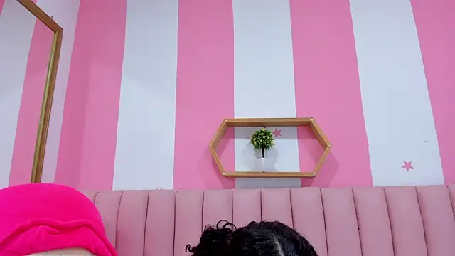 Snapshot of ISABELLA_020 chatting on September 25, 2025, 12:33 pm ISABELLA 020 online show from September 25, 2025, 12:33 pm