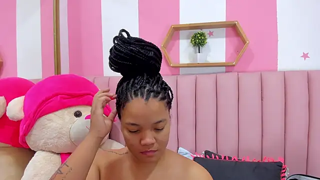 Snapshot of ISABELLA_020 chatting on October 16, 2025, 1:30 pm ISABELLA 020 online show from October 16, 2025, 1:30 pm