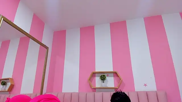 Snapshot of ISABELLA_020 chatting on September 23, 2025, 1:29 pm ISABELLA 020 online show from September 23, 2025, 1:29 pm