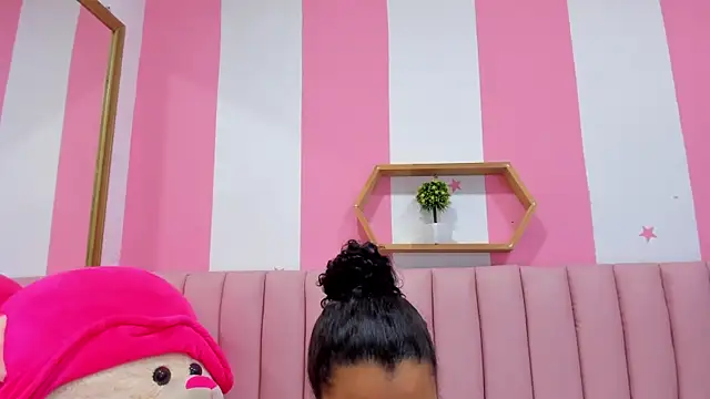 Snapshot of ISABELLA_020 chatting on September 12, 2025, 1:44 pm ISABELLA 020 online show from September 12, 2025, 1:44 pm