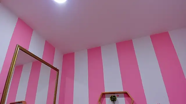 Snapshot of ISABELLA_020 chatting on October 25, 2025, 1:45 pm ISABELLA 020 online show from October 25, 2025, 1:45 pm