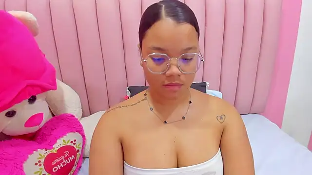 Snapshot of ISABELLA_020 chatting on September 9, 2025, 1:42 pm ISABELLA 020 online show from September 9, 2025, 1:42 pm