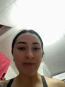 preetypeach online show from February 6, 2026, 9:11 pm