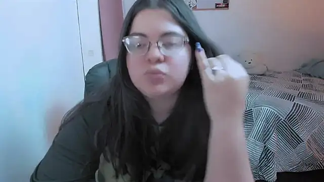 Aria Fullbuster online show from October 27, 2025, 9:05 pm